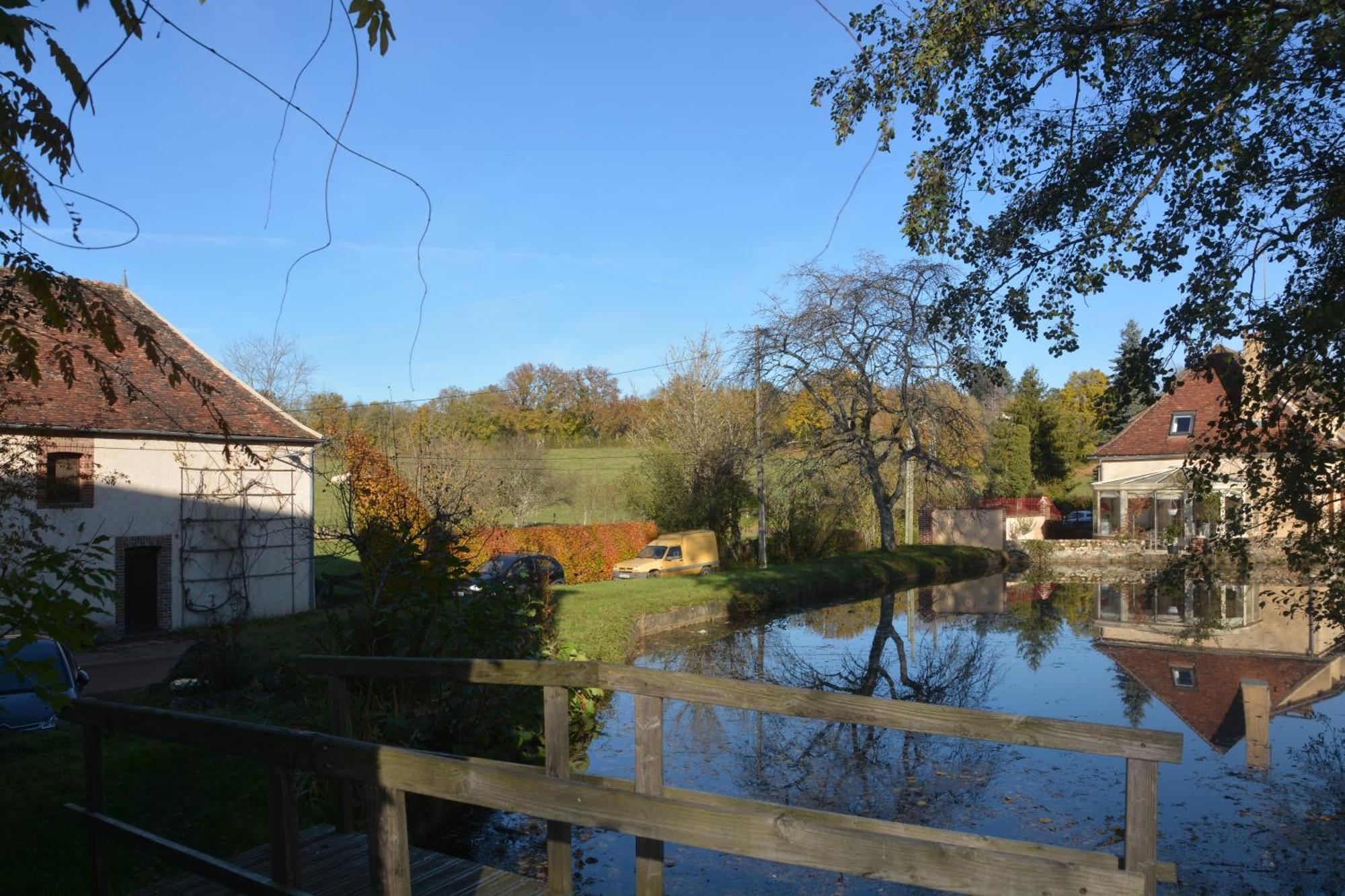 Le Moulin Grenon Bed & Breakfast Mezilles Exterior photo